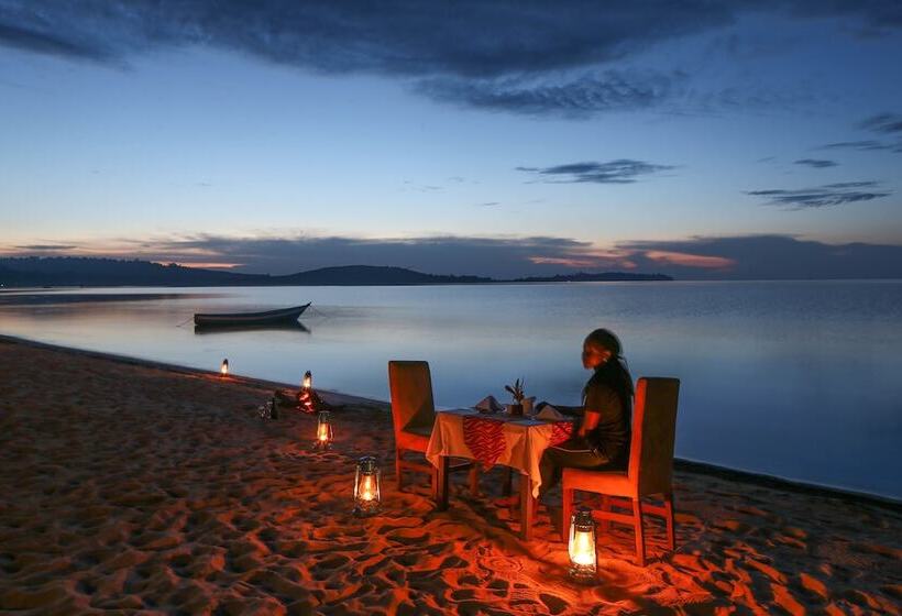 هتل Brovad Sands Lodge