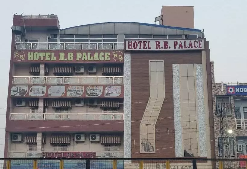 Hotel Rb Palace