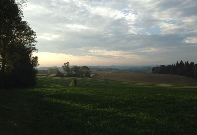 בית מלון כפרי Ferienhof Löw