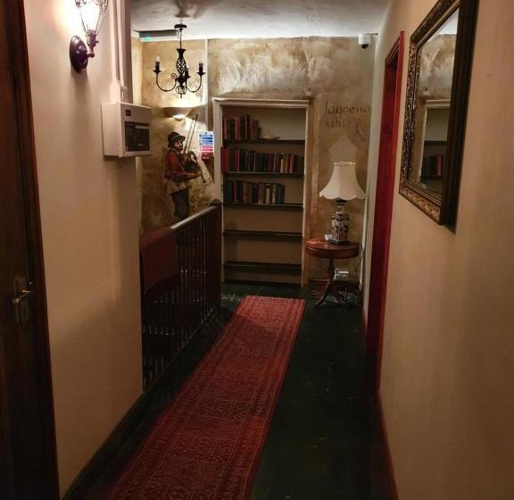 Отель The Bull Inn Walsingham