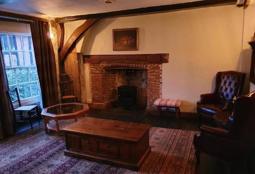 Отель The Bull Inn Walsingham