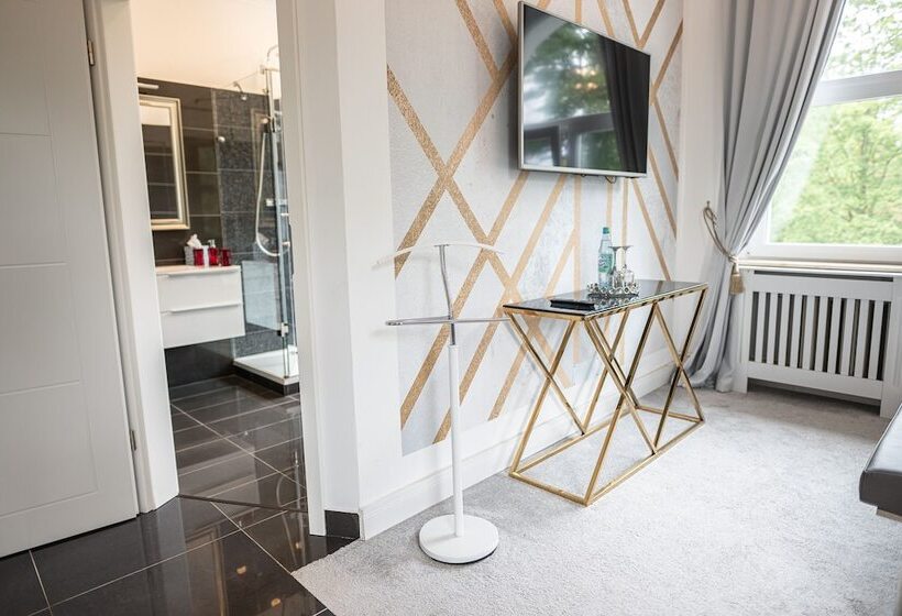 Отель Villa Bowdy