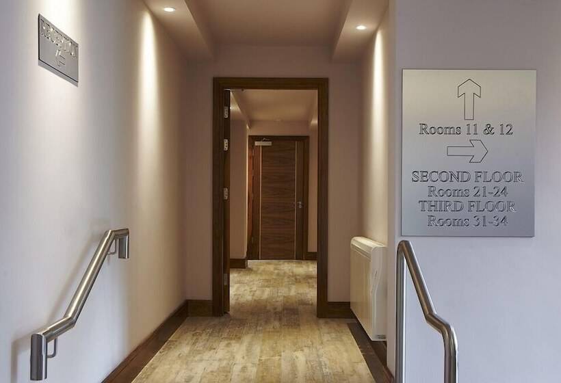 بنسيون Clody Lodge