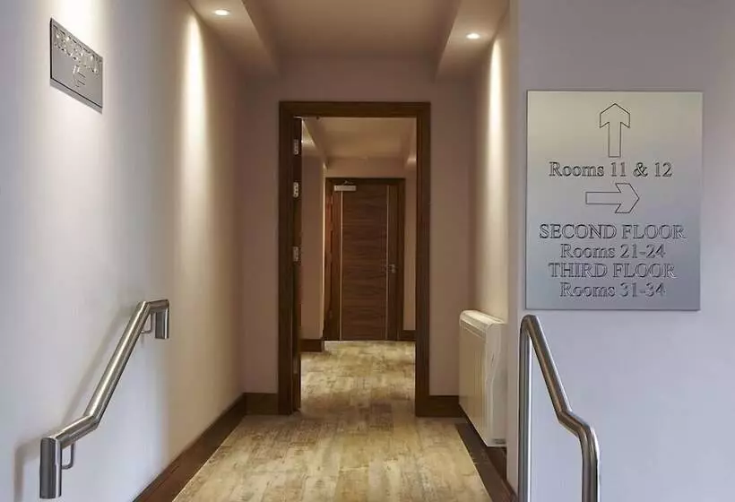 Majatalo Clody Lodge