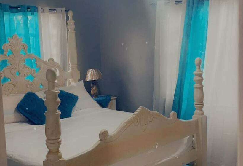 پانسیون Diamonds