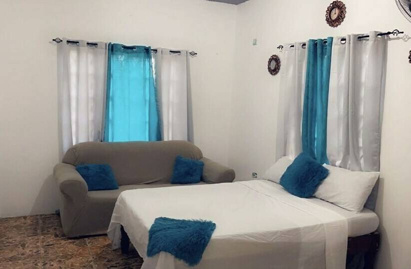 پانسیون Diamonds