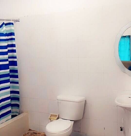 پانسیون Diamonds