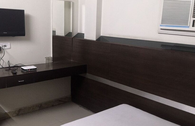 Spot On 44183 Hotel Rajasthan Fort