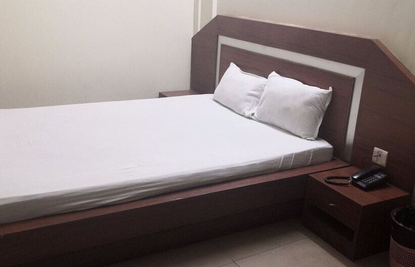 Spot On 44183 Hotel Rajasthan Fort