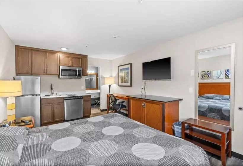 酒店 Basecamp Puyallup A Travelodge By Wyndham