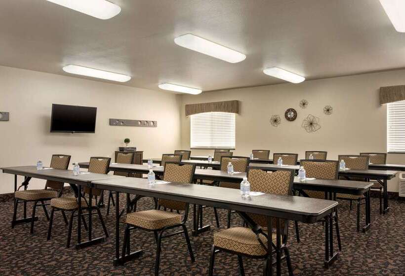 בית מלון כפרי Baymont By Wyndham Wellington