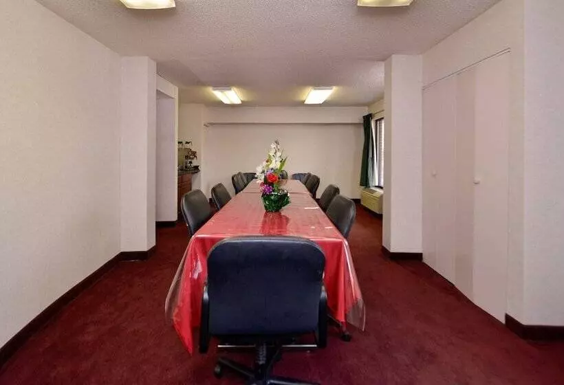 Hotelli Nation S Inn