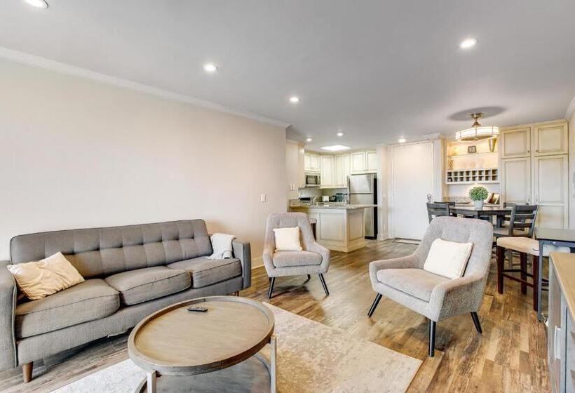 فندق North Coast Village