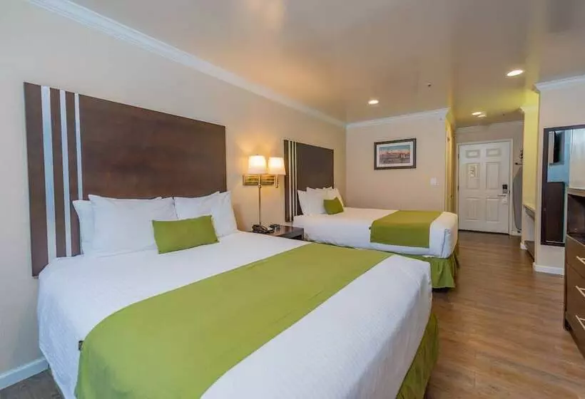 酒店 Ocean Pacific Lodge