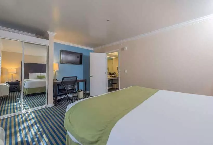 酒店 Ocean Pacific Lodge