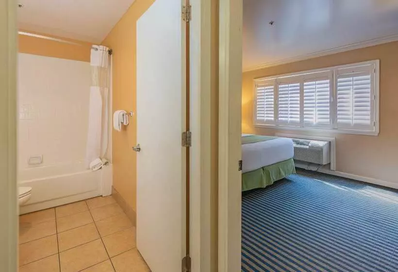 酒店 Ocean Pacific Lodge