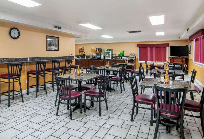 בית מלון כפרי Quality Inn Central Roseburg