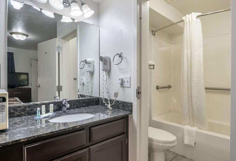 בית מלון כפרי Quality Inn Central Roseburg