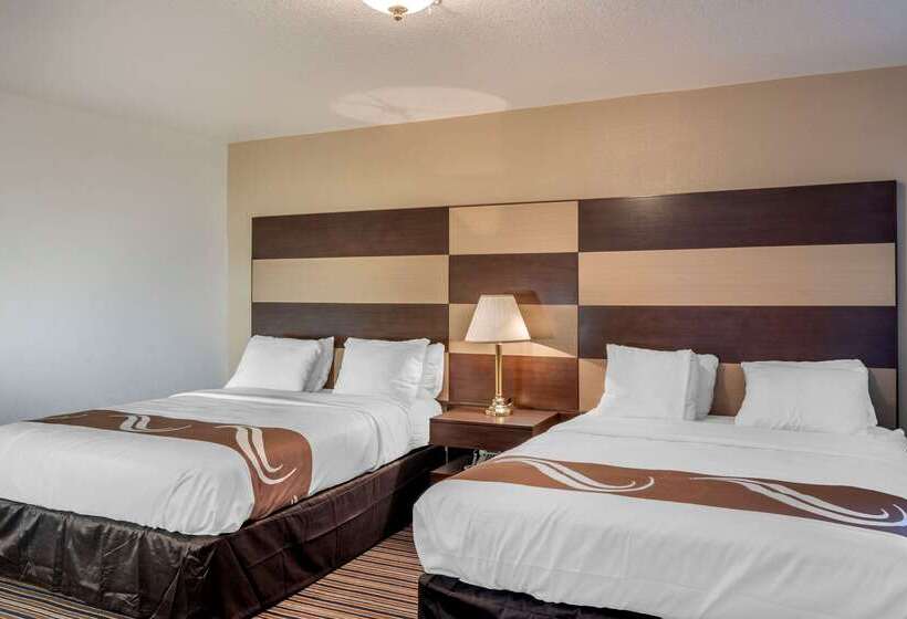 בית מלון כפרי Quality Inn Central Roseburg