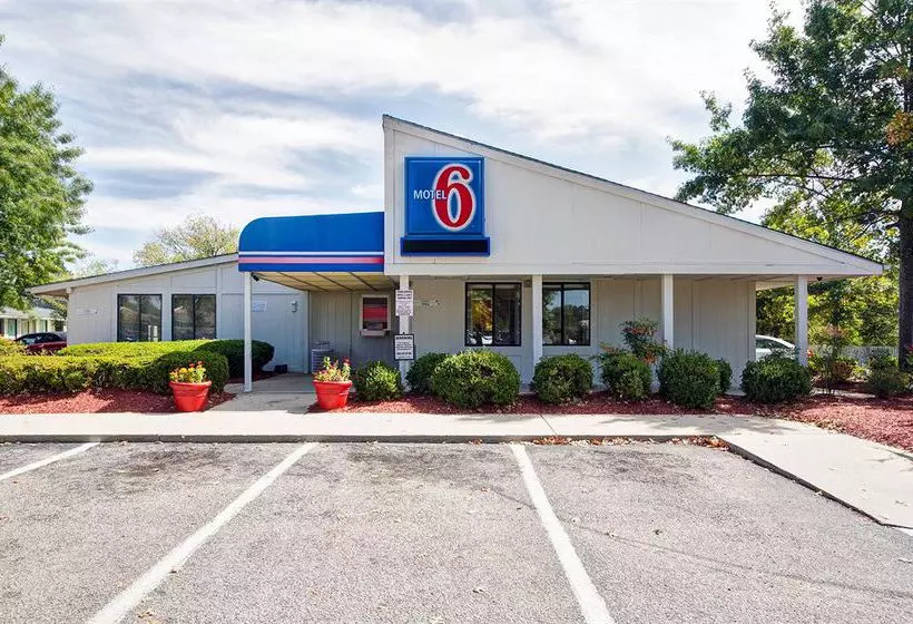 مُتل Amerivu Inn & Suites Extended Stay Aberdeen