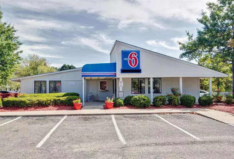 مُتل Amerivu Inn & Suites Extended Stay Aberdeen