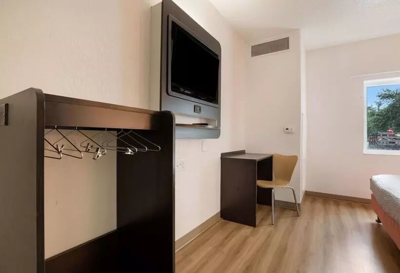 Motel 6orlando, Fl  International Dr