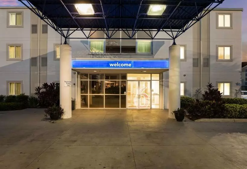 Motel 6orlando, Fl  International Dr