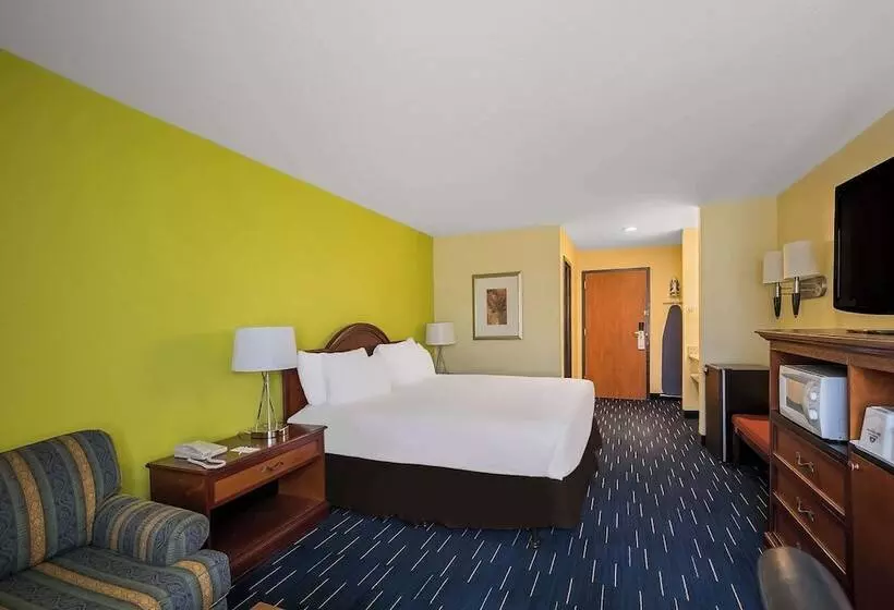Мотель Americas Best Value Sandman Inn