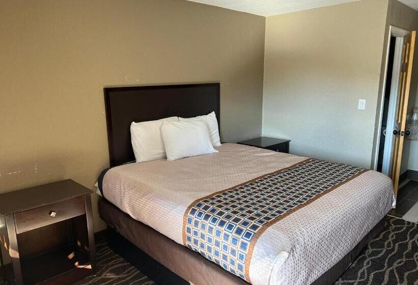 فندق على الطريق Westbridge Inn And Suites