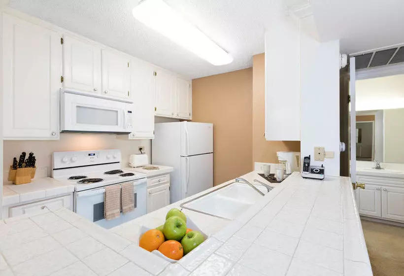 Avalon Toluca Hills by Oakwood