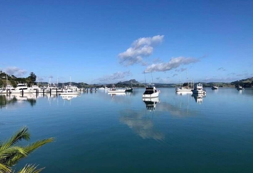 Coastal Chalet Suites Whangaroa