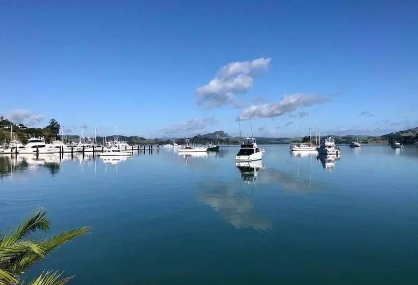 Coastal Chalet Suites Whangaroa