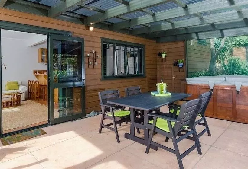 Coastal Chalet Suites Whangaroa