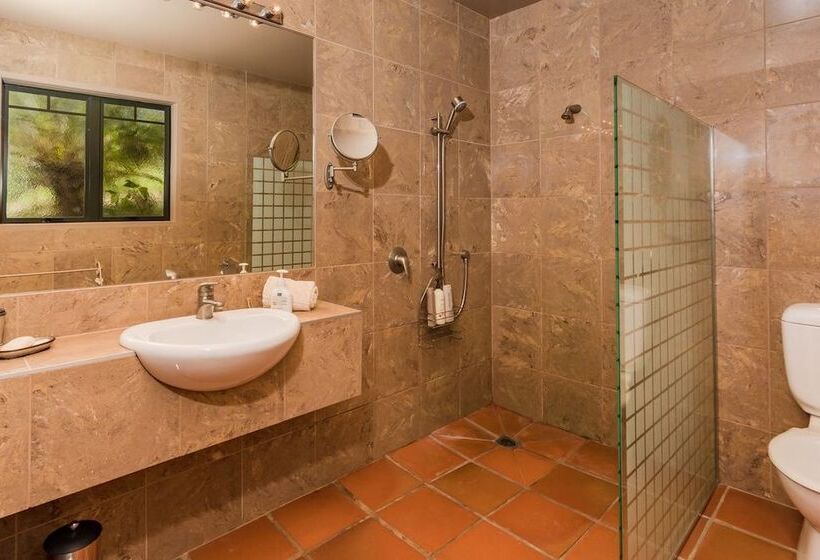 Coastal Chalet Suites Whangaroa