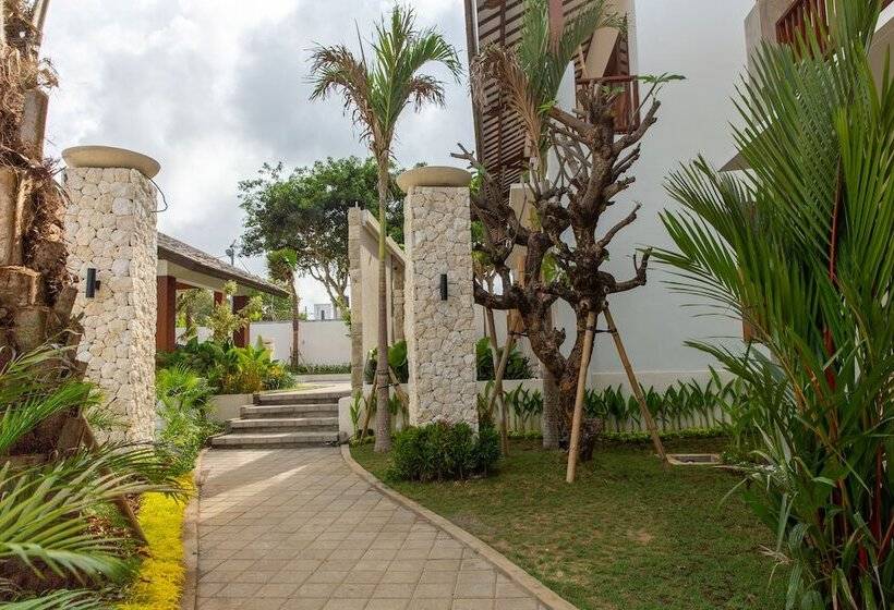 Ratan Uluwatu Hotel And Villas