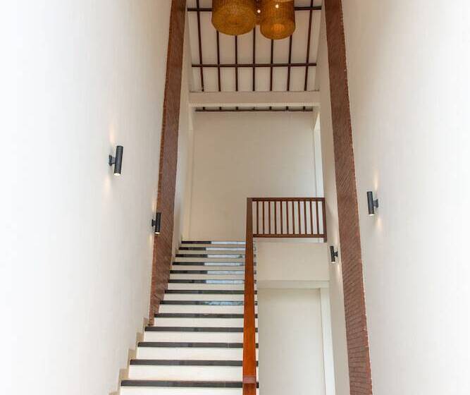 Ratan Uluwatu Hotel And Villas