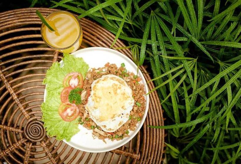 Ratan Uluwatu Hotel And Villas