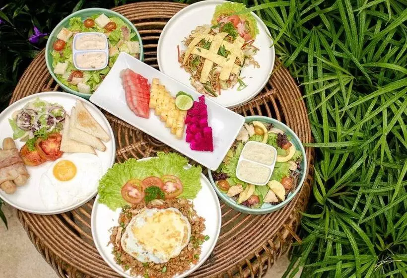 Ratan Uluwatu Hotel And Villas