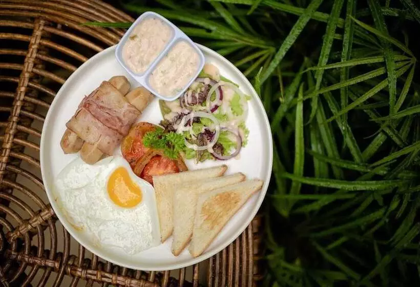 Ratan Uluwatu Hotel And Villas