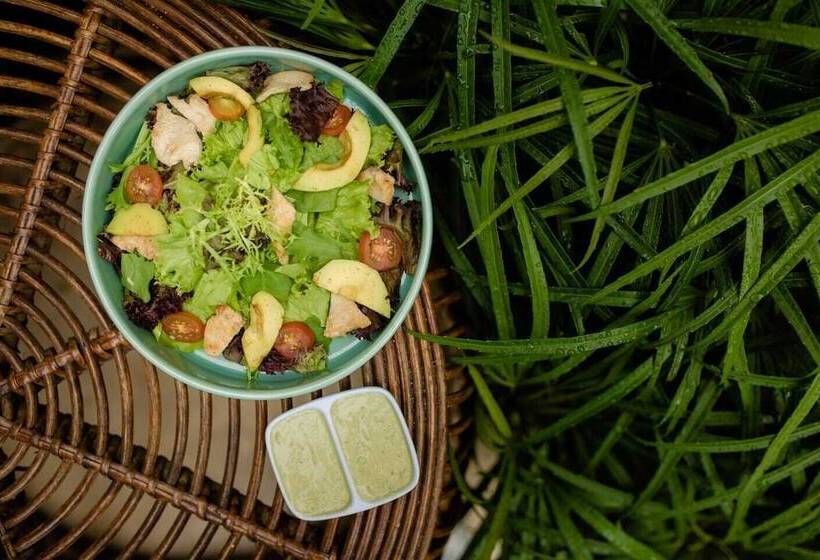 Ratan Uluwatu Hotel And Villas