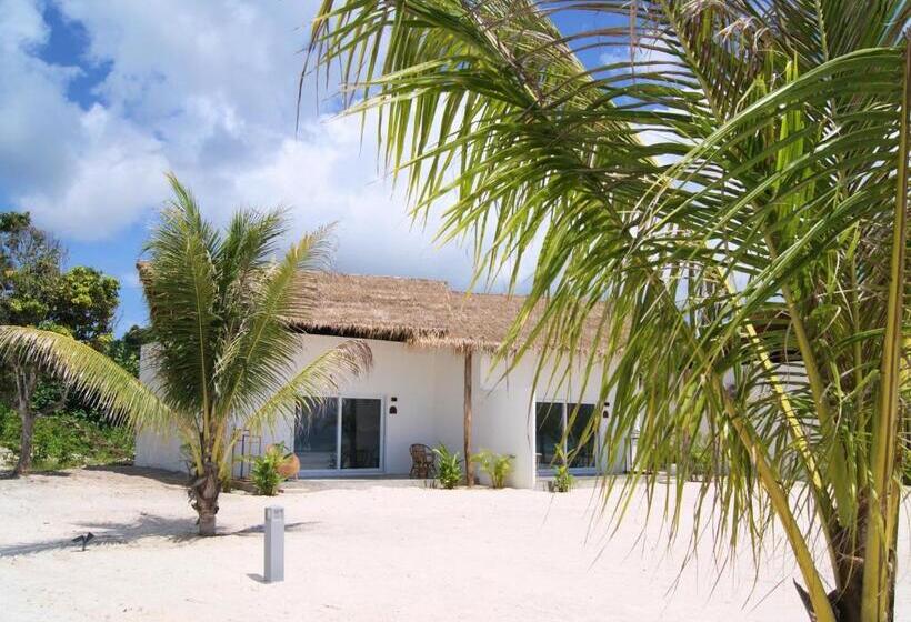 בית מלון כפרי The Secret Garden Koh Rong