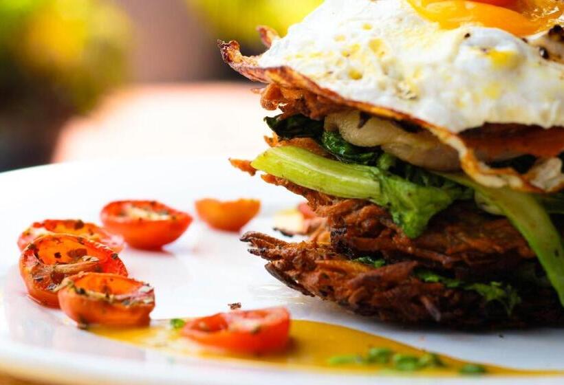 בית מלון כפרי The Secret Garden Koh Rong