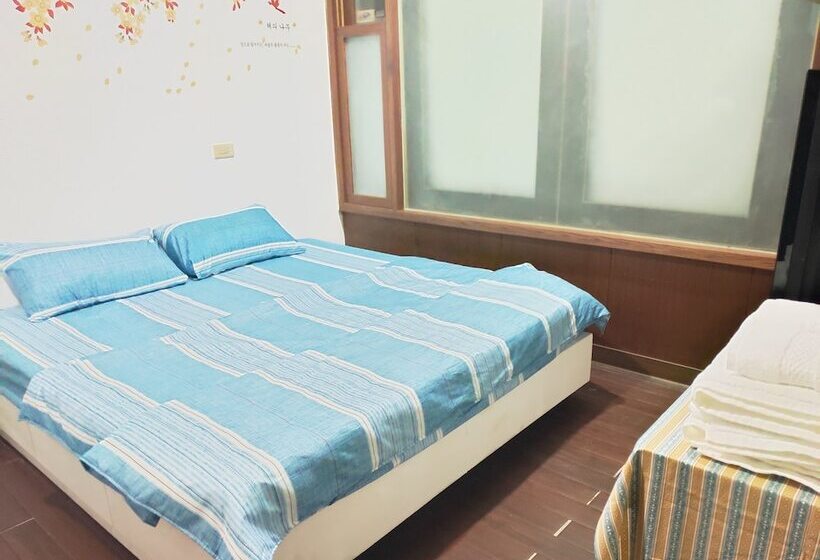 بنسيون Base Area