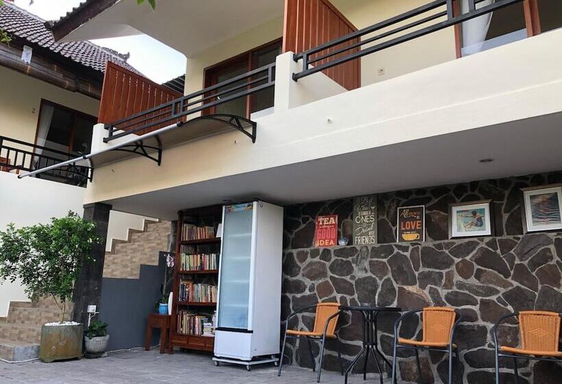 פנסיון Derose Guest House