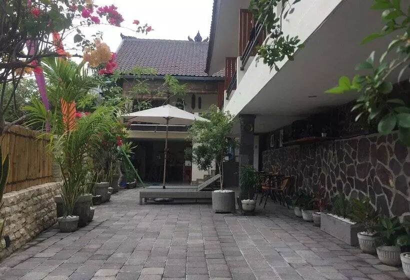 پانسیون Derose Guest House