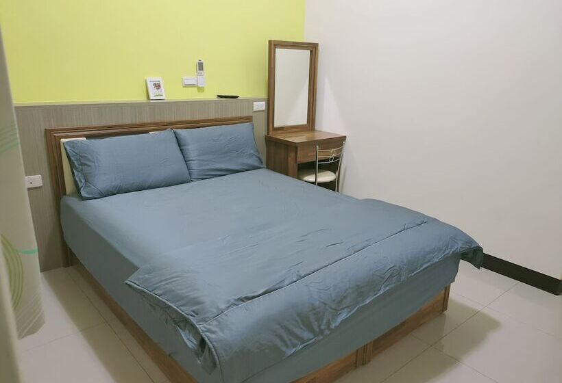 پانسیون Family Of Five Guesthouse