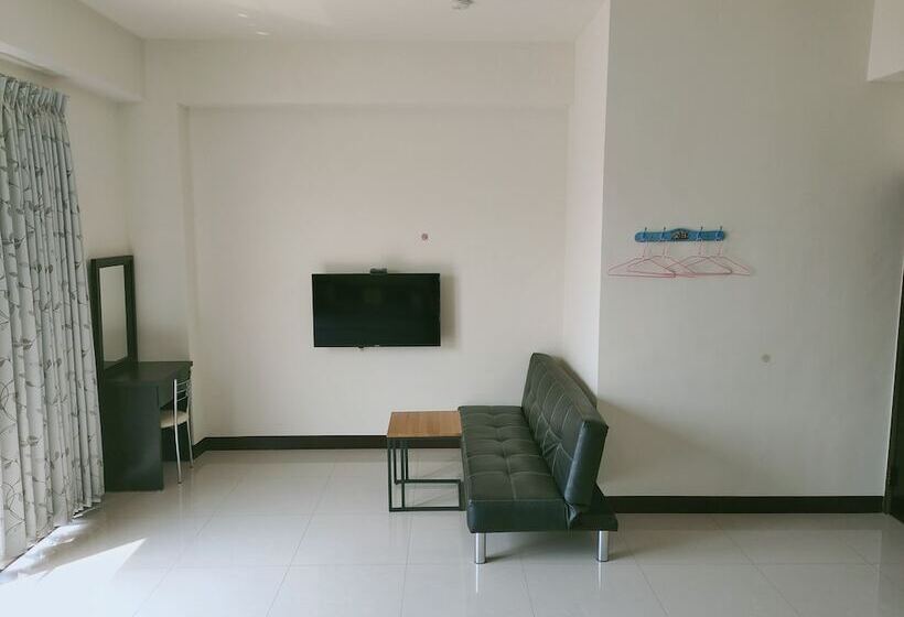 پانسیون Family Of Five Guesthouse