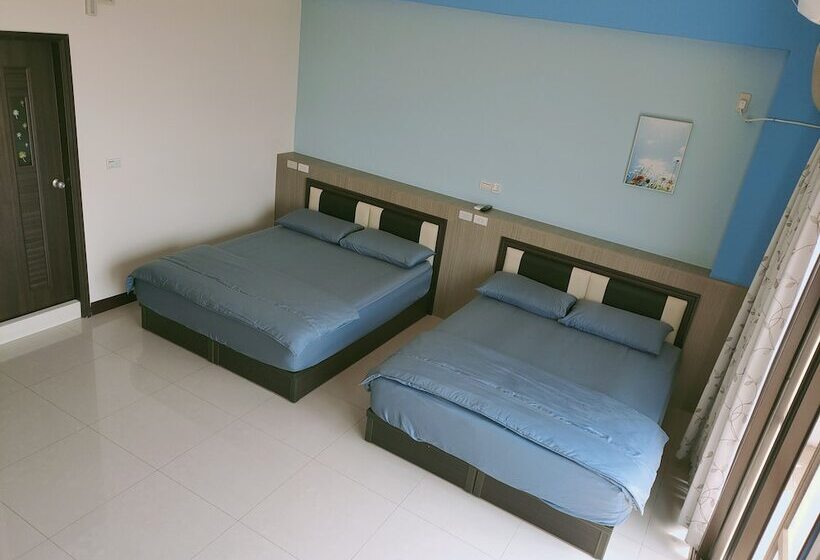 پانسیون Family Of Five Guesthouse