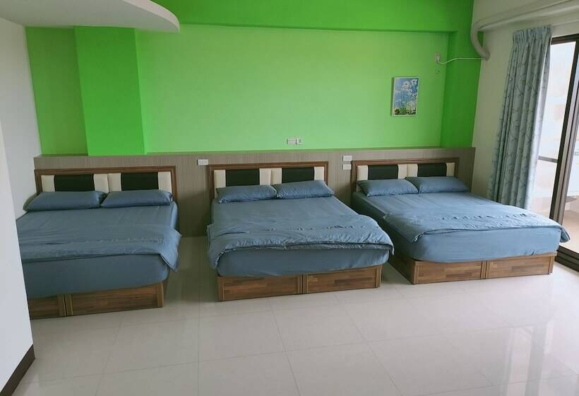 پانسیون Family Of Five Guesthouse