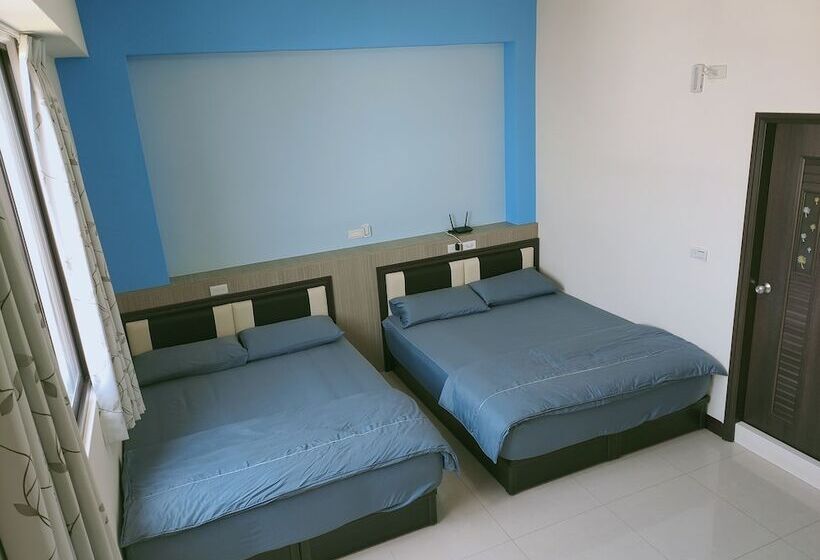 پانسیون Family Of Five Guesthouse